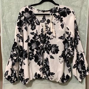 Arc & Company Floral Print Blouse
